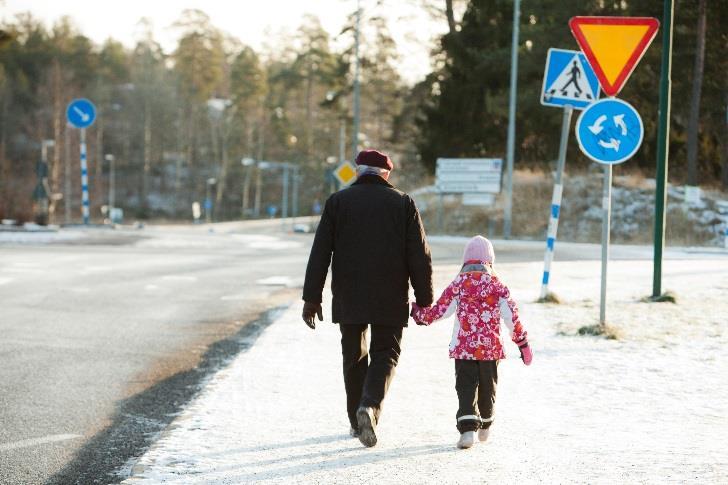 Många är berörda Verksamhet Procent Förskola 20 % Grundskola 15 % Gymnasieskola 26 % Hemtjänsttimmar * 24 % Särskilt boende * 19 % Korttidsboende * 12