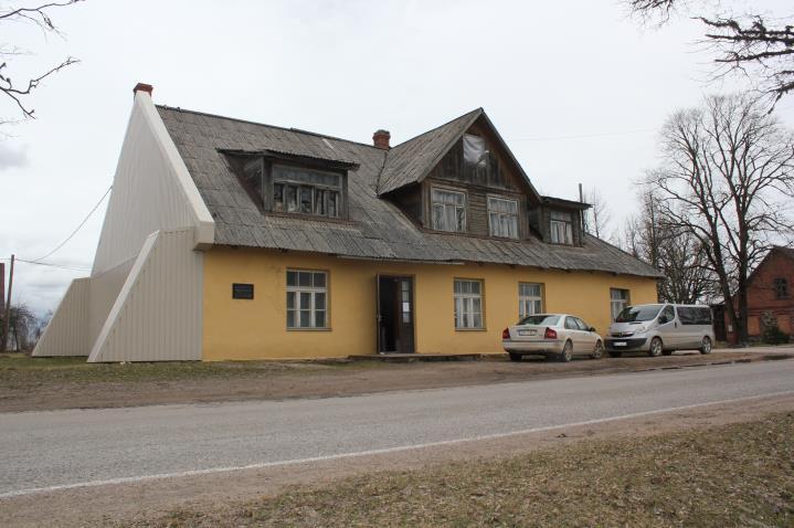 Vilka saknar permanent bostad och arbete. Bidraget gick till anskaffning av hushållsvaror, livsmedel (bidrag till humanitär hjälp) och transport.