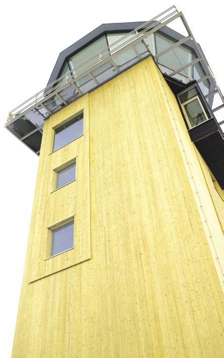 Skellefteå lennujaama puidust torn ALAR JUST Skellefteå on sõbralik linnake Põhja-Rootsis, umbes 150 km allpool põhjapolaarjoont.