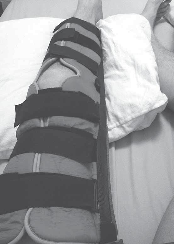 2014 ŠTEFAN CHRTIANSKY mladší si vážne zranil koleno a sezóna sa preňho predčasne skončila Videozáznam si radšej nepozeral V ľavom kolene má roztrhnutý krížny väz, aby mu nebolo smutno, tak má