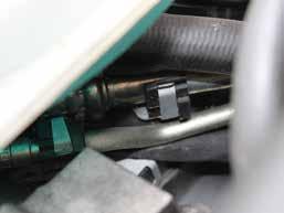 Kompressorläckor Kompressorn kan läcka nära remskivan på grund av en defekt