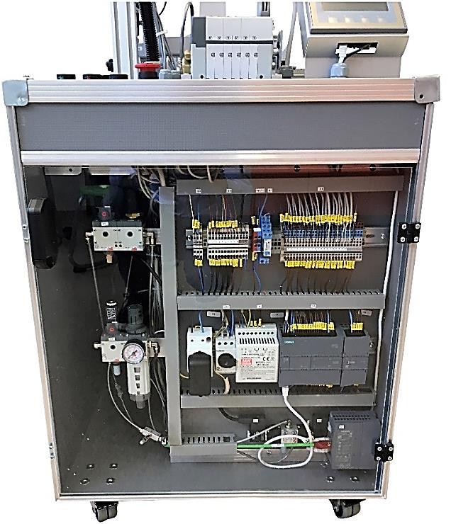 Stationen ger kunskap inom: Grundläggande/avancerad pneumatik Givarteknik Servoteknik Linjärsystem HMI/Övervakningssystem Styrpanelen är placerad under stationen och innehåller plintar, nätaggregat,