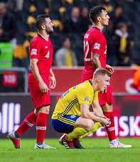 En poäng borta mot Ryssland var ett fall framåt men fortsatt har Sverige stora problem att göra mål och med Emil Forsberg borta nu blir det inte enklare.