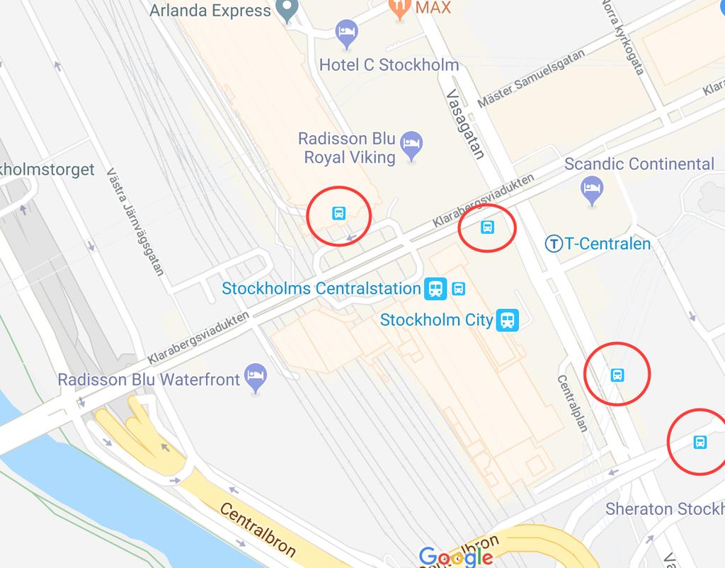 Källa: Malmöhamn, 2018 Stockholm Centralstation har i motsats till Malmö C endast ett fåtal bilparkeringar utomhus och endast cykelställ utanför stora ingången som står öppet och