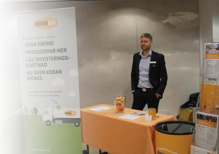 utställning som vi gärna är med på igen SVERIGES TVÄTTERIFÖRBUND HÖSTMÖTE MÄSSTIDNING Höstmöte med