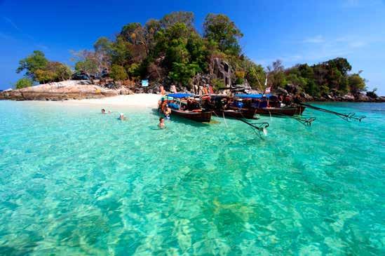12 thailands 23 bästa öar andamansjön Koh Phi Phi Leh Vykortsvacker och turisttät Koh Phi Phi Leh, ön där filmen The Beach spelades, in har en fin hästskoformad strand, Maya Beach, vajande palmer