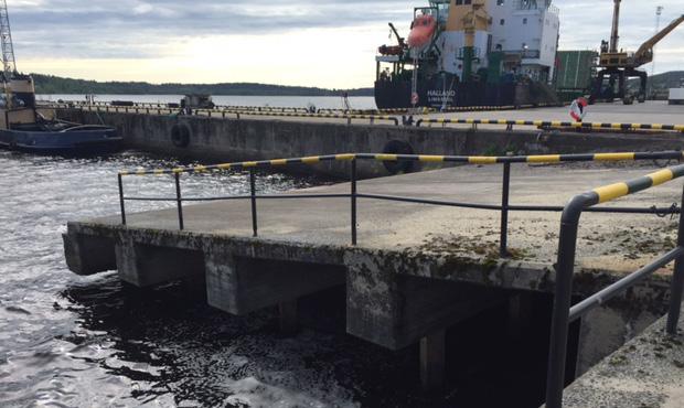 Totalt kommer ca 31 000 m 3 att muddras för att nå det önskade vattendjupet av 10 m som krävs för att ta in större fartyg.