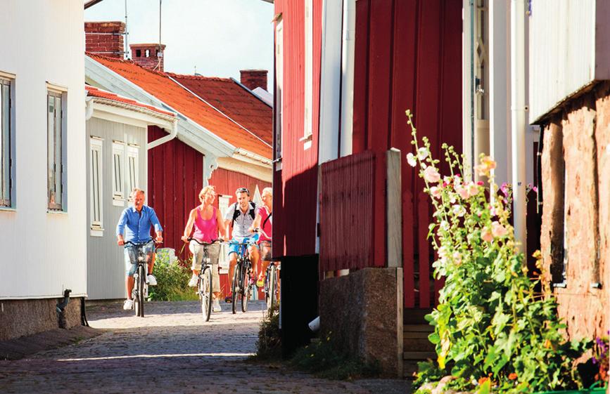 aktuella tidtabeller. For all about routes, accommodation and attractions go to westsweden.