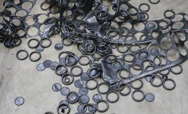 Barwell Ämnesmaskiner PM inför Elmia Polymer 2018 Barwell är idag den ledande tillverkaren av ämnesförberedande kolvextruders för gummi- och silikonindustrin.