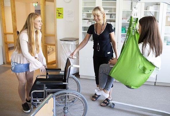 Där finns också en länk till ansökan som görs på nätet. Varje program har egna sidor på eskilstuna.se/gymnasium.