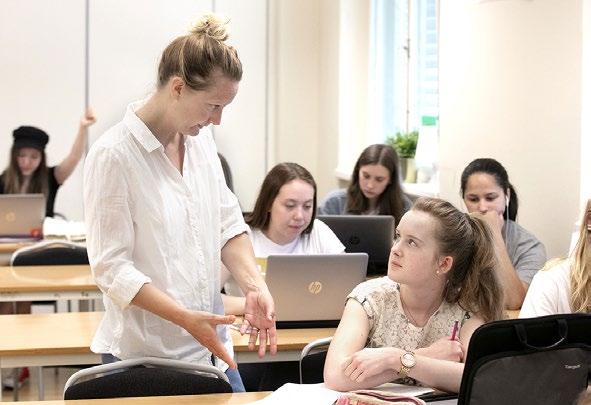 Efter skolan Efter din gymnasietid på samhällsvetenskapsprogrammet har du möjlighet att studera vidare på högskola eller universitet.