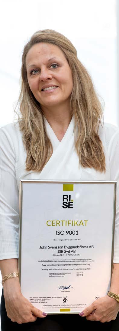 För farligt avfall har vi särskilda miljöstationer. Detta arbete görs i samarbete med avfallsleverantörer.
