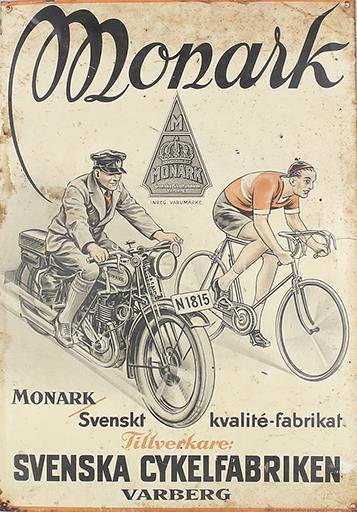 Samma år köpte man in Värnamo bruk och Tobo bruk i Uppland. 1939-åter ett namnbyte, nu till AB Cykelfabriken Monark.