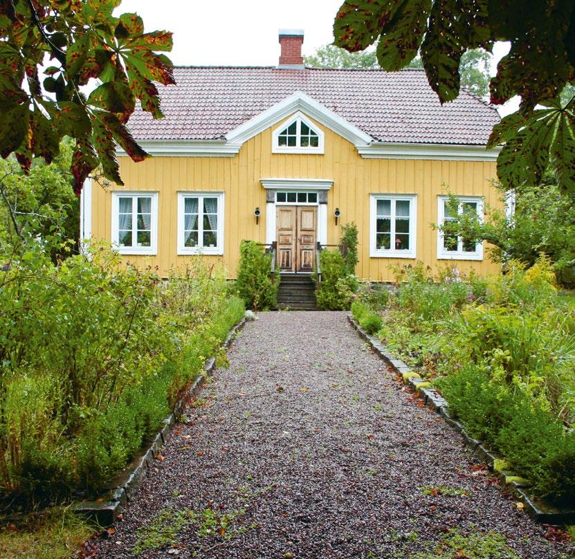 Magnus Sjöstedt drev ett färgeri i den lilla gula byggnaden, nära vattnet. Han var född i Öknered i Skåne.