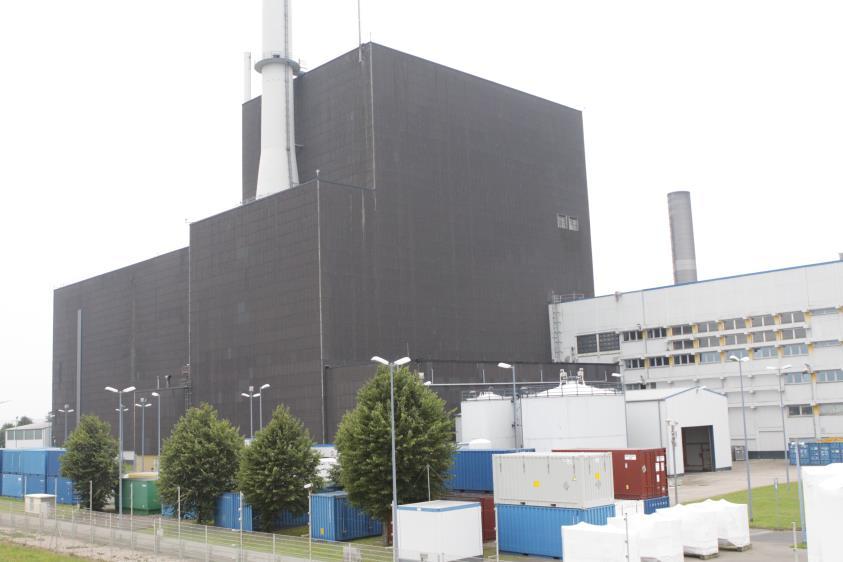 6 Nu pågår rivningsarbete samt dekontaminering av olika reaktordelar och byggnader.