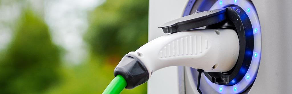Fem frågor om laddning av elbilar Räknas laddpunkter till starkströmsanläggningar? Kan jag ladda elbilen hemma?