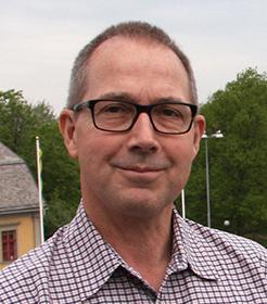 Samtidigt avskaffades elinstallatörens personliga överinseende över de personer i företaget som utför elinstallationsarbete och ansvaret för det utförda arbetet vilar nu på verksamhetsutövaren.