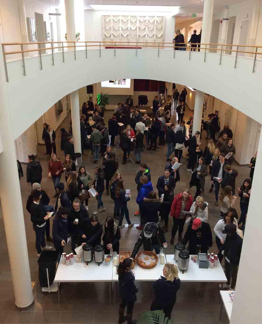 Personal Då universitetet under 2017 genomfört ett stort visionsarbete med bäring för hela organisationen har någon medarbetarundersökning inte gjorts under året.