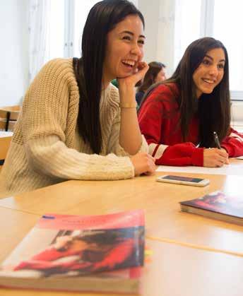 Sociologi, 100 poäng Kurskod: SOISOO0 Kursen Sociologi behandlar sociala sammanhang och relationen mellan människan och samhället på individ-, gruppoch samhällsnivå.
