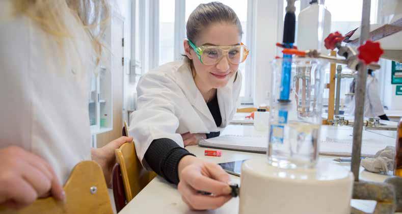 Naturvetenskapligt basår I samarbete med Stockholms universitet KURSPAKET Förkunskaper, kursstarter och kurslängd Poäng (termin 1+2): 850 poäng Förkunskaper för termin 1+2: Matematik 2a, 2b eller 2c