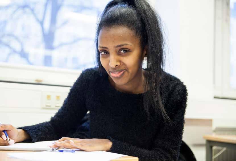 Ekonomiassistent KURSPAKET, 500 POÄNG Vårt kurspaket Ekonomiassistent är ett yrkesförberedande teoretiskt kurspaket.