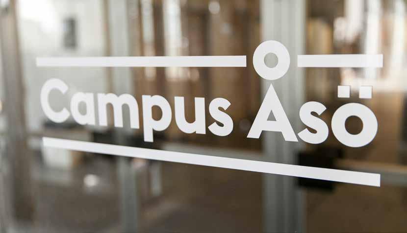 Campus Åsö -vuxenutbildning samlad under ett tak På Campus Åsö samlas vuxenutbildningens olika delar under ett och samma tak för att ge dig de bästa förutsättningarna för att klara dina studier.