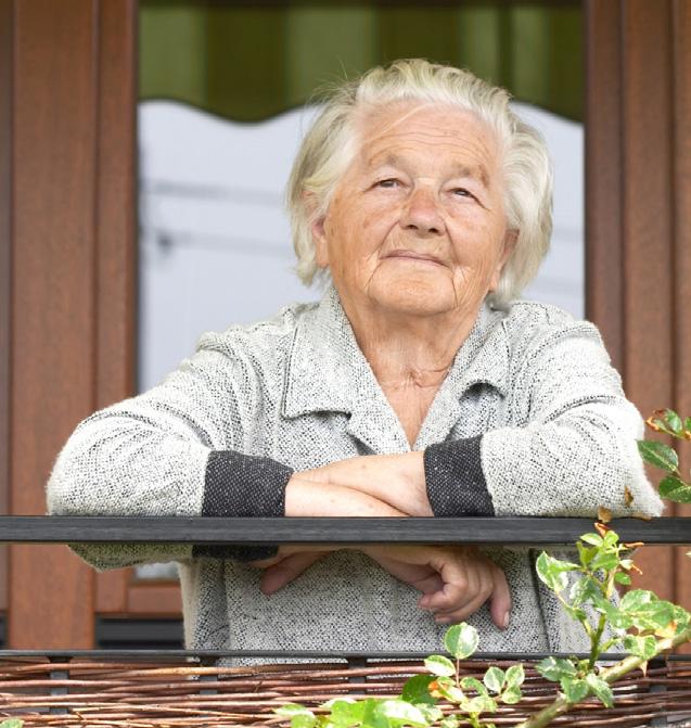2. Vikten av en bra bostad på äldre dagar 2.1 Tillgängliga bostäder få och förhållandevis kostsamma Antalet äldre kommer att öka dramatiskt under de närmaste åren.