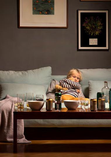 VÅRA TRE STRATEGISKA FÖRFLYTTNINGAR Öka kännedomen om alkoholens risker och Systembolagets syfte STRATEGISK FÖRFLYTTNING 2: Öka kännedomen om alkoholens risker och Systembolagets syfte Alkoholdrycker