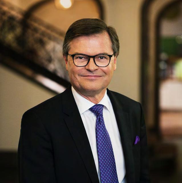 Ordförandeord SYSTEMBOLAGETS ANSVARSREDOVISNING 2017 Ordförandeord: Vi är inte som andra företag Kenneth Bengtsson är styrelseordförande på Systembolaget sedan 2014, med lång erfarenhet av