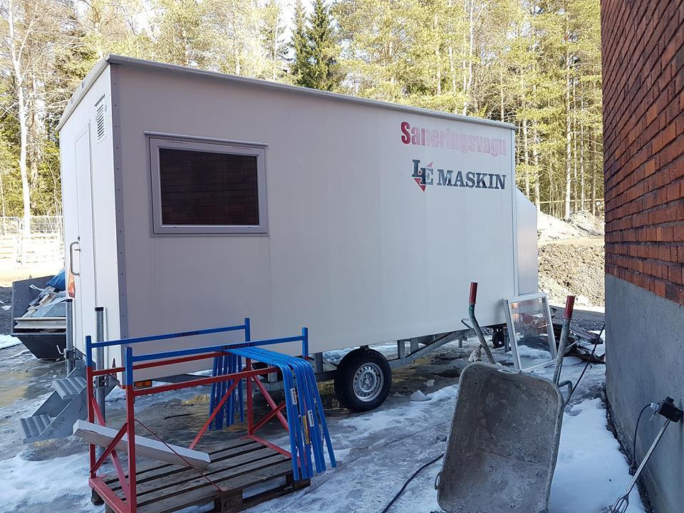 AB. Saneringstillståndet innehåller fakta som att saneringen ska ske på Läroverket 1 i Umeå, hur länge den ska pågå och hur den ska gå till.