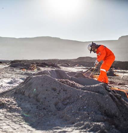Nya arbetsmetoder och tillvägagångssätt tillsam mans med produktnyheter har under årens lopp förmedlats till fler än 70 000 bergsprängare.