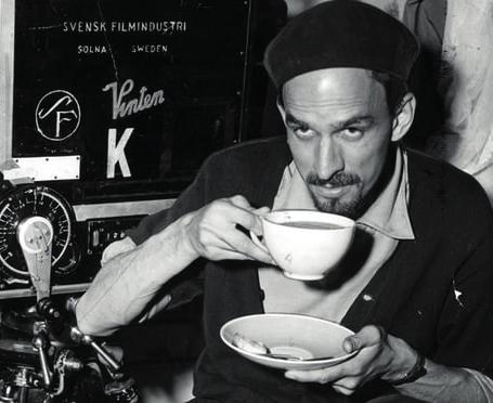dagens snabba shoppingmode och värdesätter istället eftertanke, personlig stil och kvalitet.