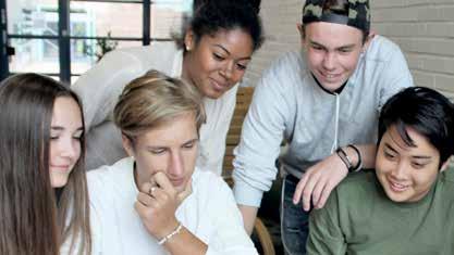 TEKNIKPROGRAMMET TE H Ö G S KO L E F Ö R B E R E DA N D E Teknik är framtiden - världen behöver dig. Om du vill ha ett intressant, kreativt och spännande arbete är din start Teknikprogrammet TE.
