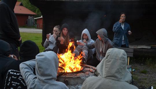 Målgrupp: 6-15 år Plats: Eskiln Tid: 10.00-12.00 Torsdag den 5 juli Fiske vid Abborrtjärn Buss avgår från Fagerstahallen klockan 11.00. Hemfärd senast klockan 21.