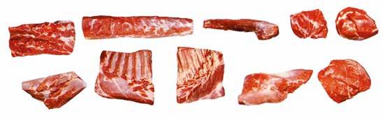 Kalvkött är ljusare och mörare än kött från äldre nötdjur. Kalvkött behöver i regel inte möras, det är mört i sig.