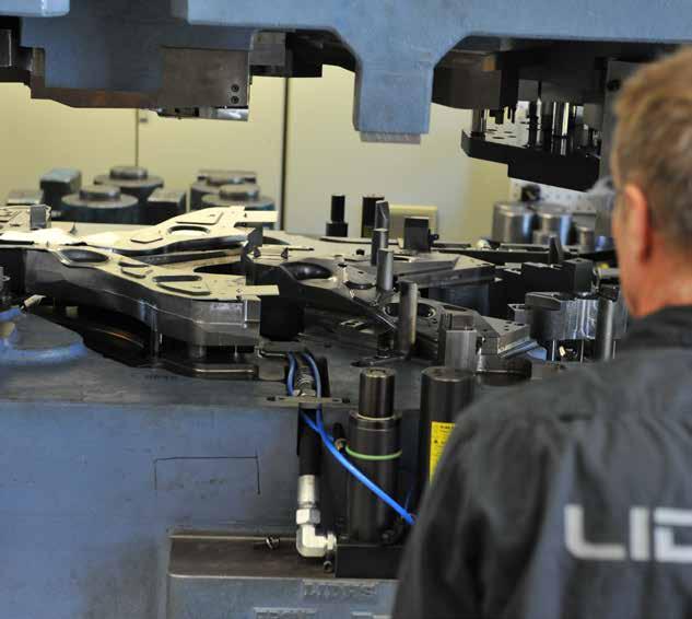 Lidhs Verktygsindustri tillverkar främst verktyg för verkstadsindustrin. Under 2012 förvärvade VA Automotive Lidhs Verktygsindustri AB inom ramen för affärsområdet verktygsteknik.