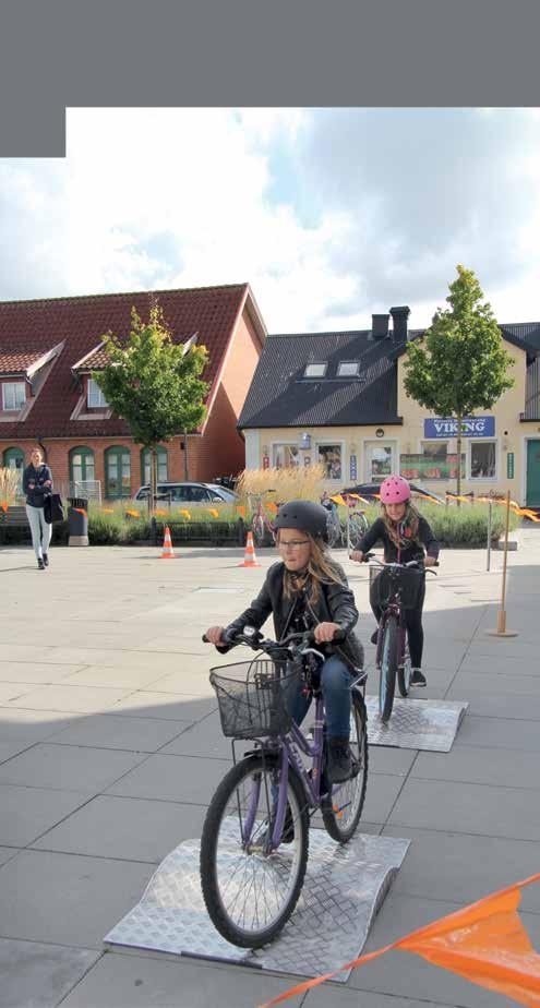 Solen strålade, vindarna hade gått och lagt sig och det var en alldeles utmärkt dag för en cykeltur. Något som många noterat.
