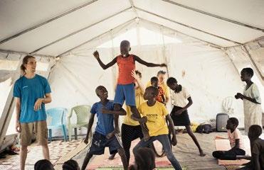 Efter deltagande i Tostans treåriga utbildningsprogram har under året 45 byar i norra Senegal vid en gemensam ceremoni förklarat sig fria från de skadliga sedvänjorna.