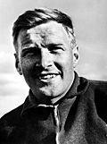 Den 6 maj 1954 skrev han historia genom att som förste man springa en engelsk mil under 4 minuter, 3 minuter 59,4 sekunder, och för denna bedrift blev han adlad.