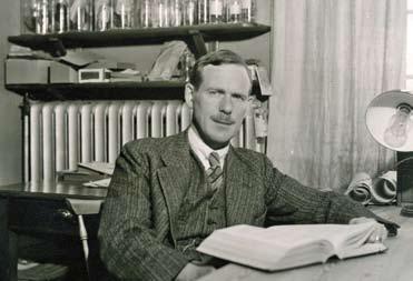 JONSELL Figur 15. G. Einar Du Rietz (1895 1967) var jämte Thore Fries nog den mest tongivande vid Rutger Sernanders seminarium i Uppsala.