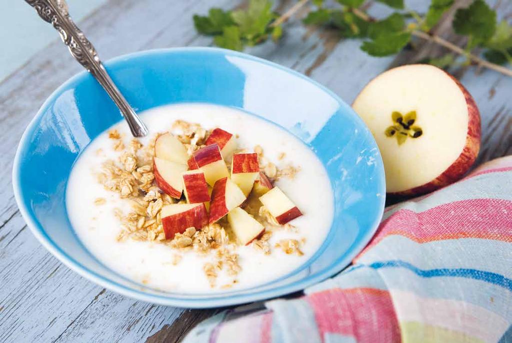 Ät frukost, lunch och middag och rör på dig Försök att äta frukost, lunch och middag och ett eller två bra mellanmål. Då är det lättare att hålla igen på läsk, fikabröd, glass, godis och snacks.