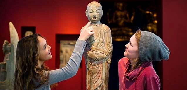 Visning På museet samlas skulpturer från länder som Indien, Burma, Kina, Japan, Tibet, Korea och Mongoliet.