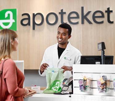 2017 I KORTHET 2017 i korthet Fler och modernare apotek Apoteket fortsätter ge kunderna en bättre service genom att öppna tio nya apotek och flytta sex apotek till bättre lägen.
