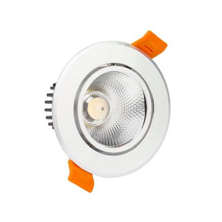 Klira COB LED IP44 Modell Effekt Mått (mm) Ljusflöde (lm) Färgtemperatur Klira LED IP44 3W 65x50 hål 50