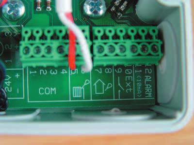 6 Anslutning av MP MP levereras med väggfäste/adapter