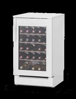 45 VL VINSKÅP Vinskåpet för 70 flaskor har två justerbara temperaturområden: +9 till +14-grader för vita viner och +14 till +18-grader för röda viner.