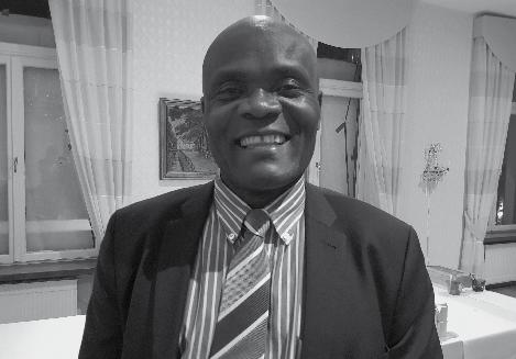 Namn: Seydou Bahngoura Ålder: 55 Sysselsättning: Behandlingsassistent, jobbar med ensamkommande ungdomar Seydou har varit samhällsintresserad länge men det dröjde till han fyllde 40 år innan han