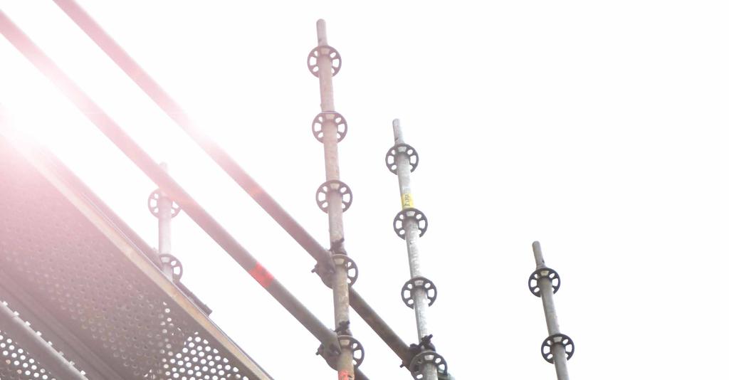 FÖRETAGSPRESENTATION NO PROBLEMS SCAFFOLDING - NYTÄNKARE I STÄLLNINGSBRANSCHEN är en partnerorganisation verksam inom industri- och fasadställningar bestående av ett flertal delägarbolag.
