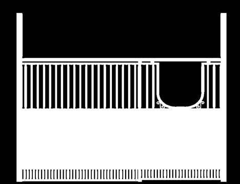 Dekorationsplanka placerad med halvmånefäste mellan galler och boxutfyllnad. Höjd 110 mm.
