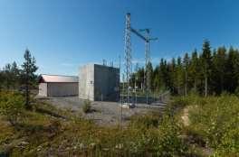 Bild 111 SUGTRANSFORMATORER Vid sidan av stolpen är ofta en kabel fastsatt som används för återledningen.